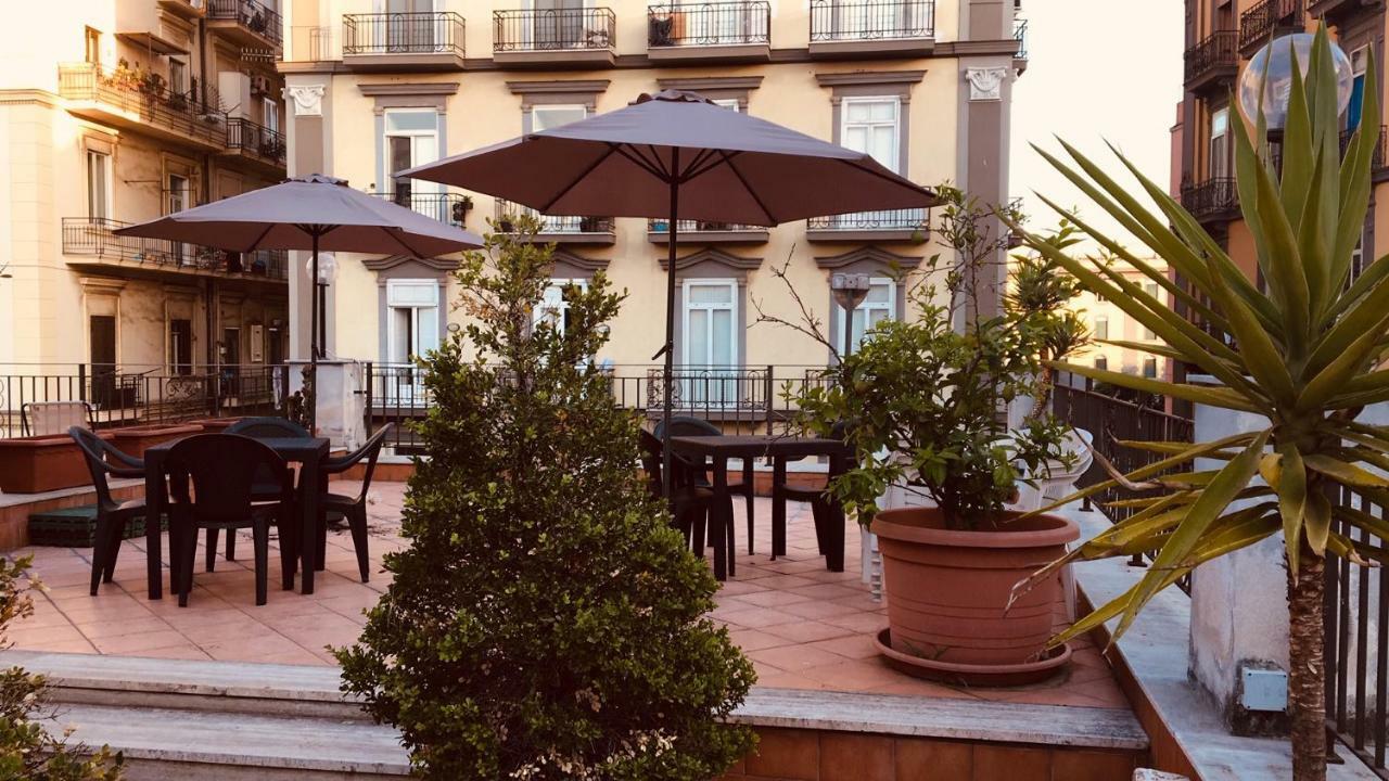 B&B La Storia Di Napoli Extérieur photo